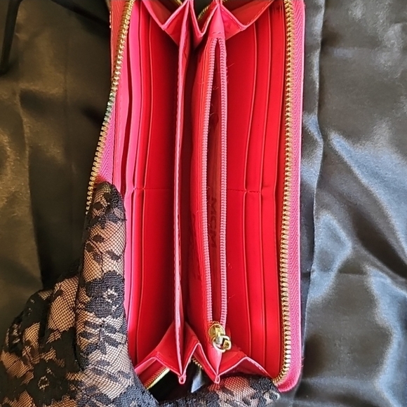 MCM 🎄Weekend Special🎄Pink and Tan Wallet with Monogram Design | VGUC 💕 - Picture 11 of 15